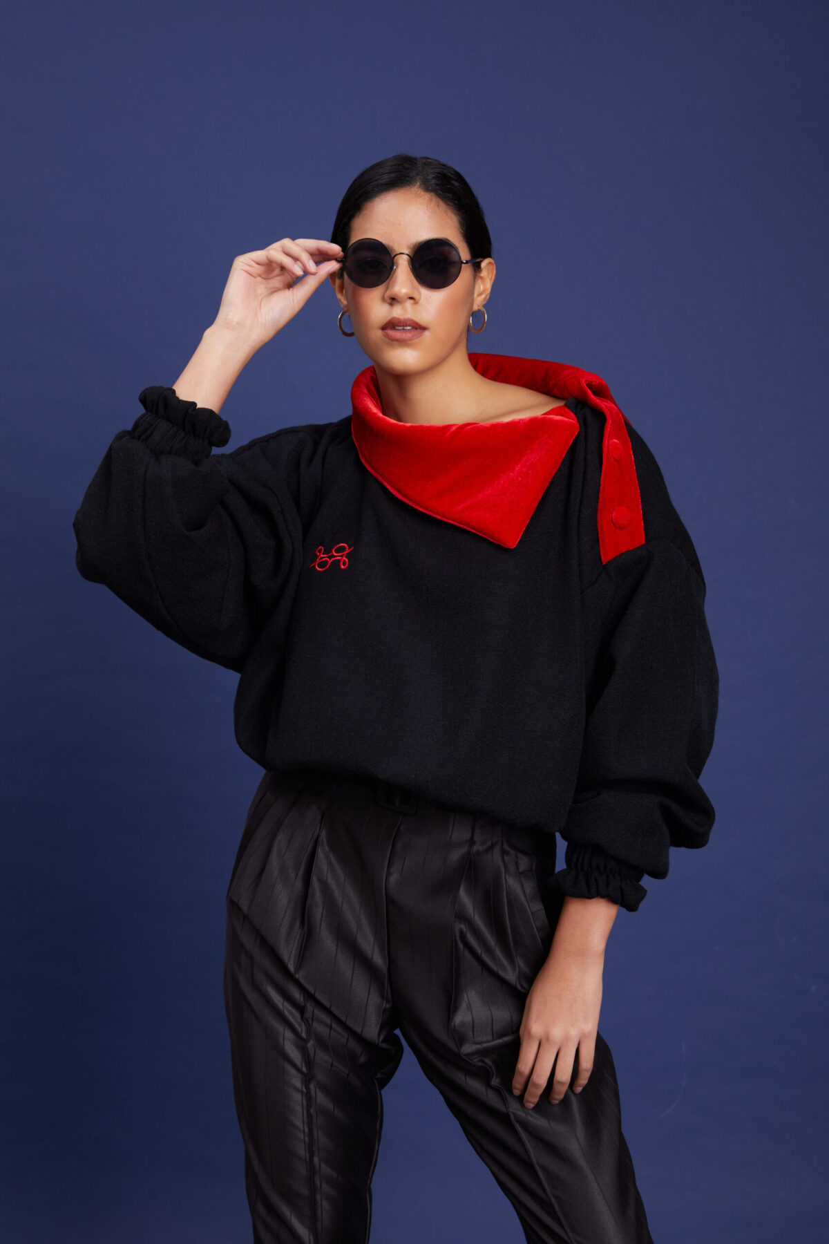 Pantalón con pliegues negro